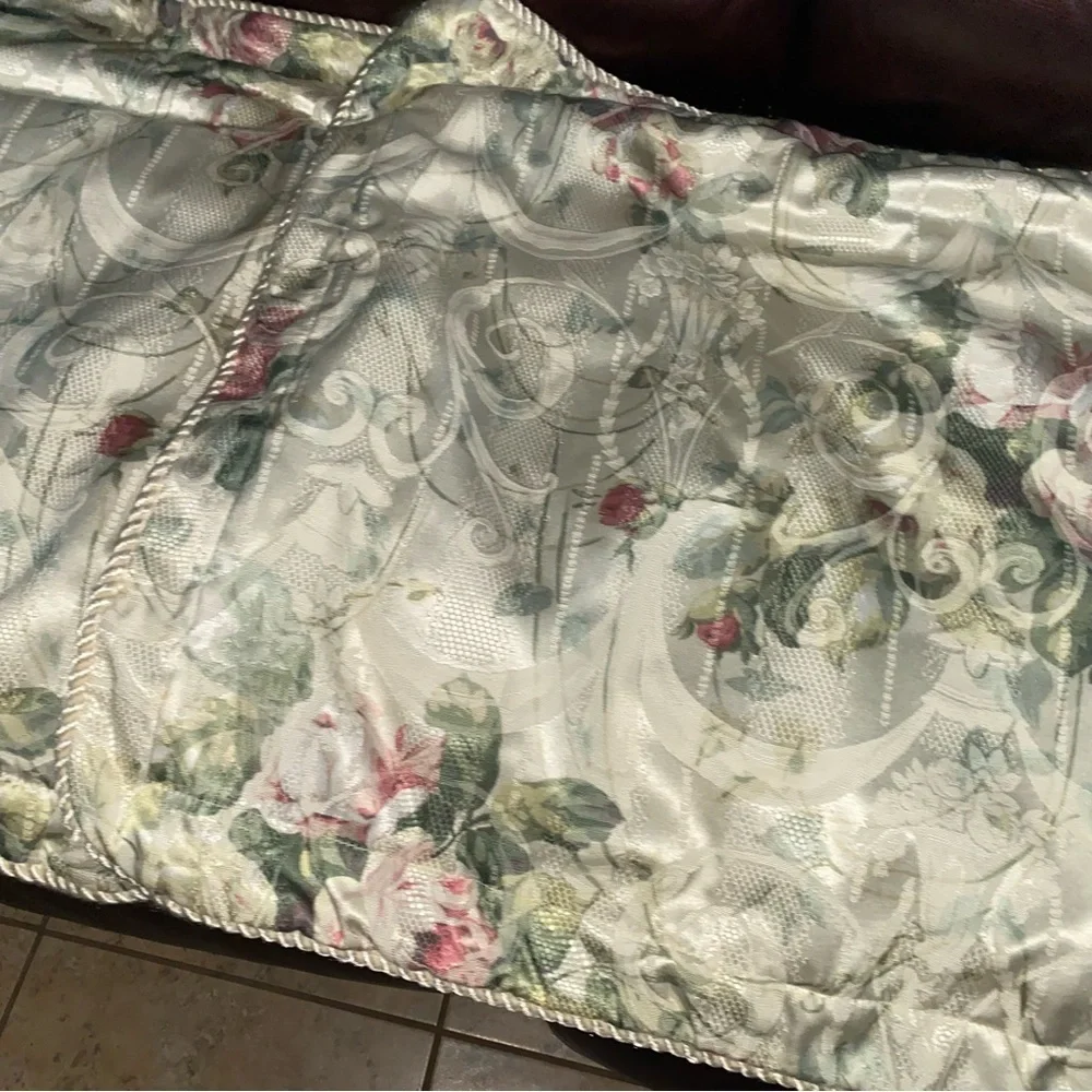 2 Burlington Home Rose Floral Damask King Size Shabby Chic Cottage Pillow Shams
